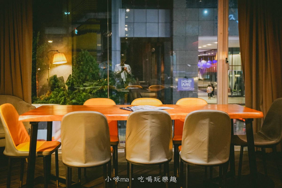 【板橋美食】The Wild Boar 野豬精釀啤酒餐酒館｜結合早午餐、義式料理、串燒的餐酒館，上百種精釀啤酒任你挑，google評論4.8顆星，捷運板橋站