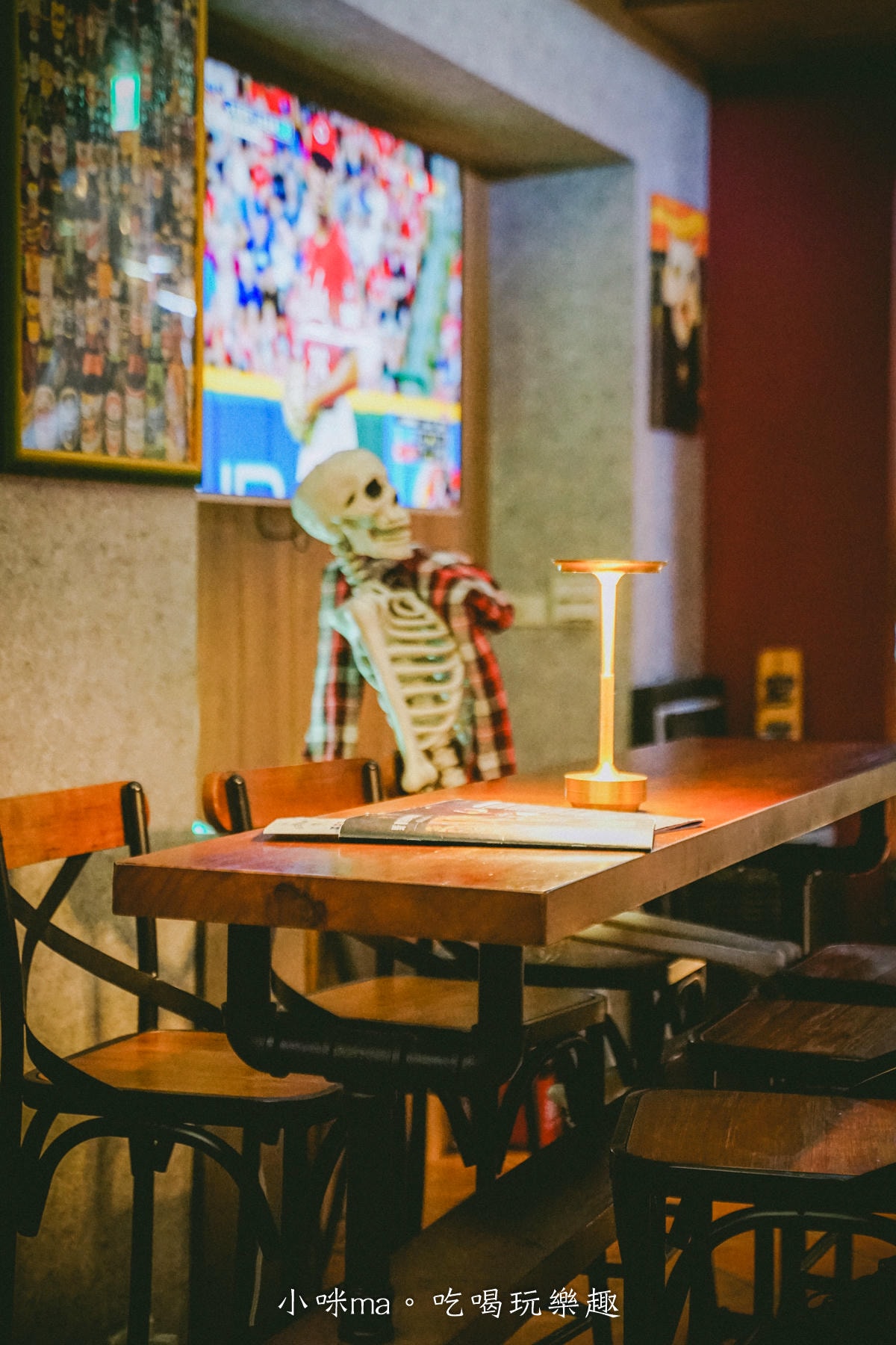 【板橋美食】The Wild Boar 野豬精釀啤酒餐酒館｜結合早午餐、義式料理、串燒的餐酒館，上百種精釀啤酒任你挑，google評論4.8顆星，捷運板橋站