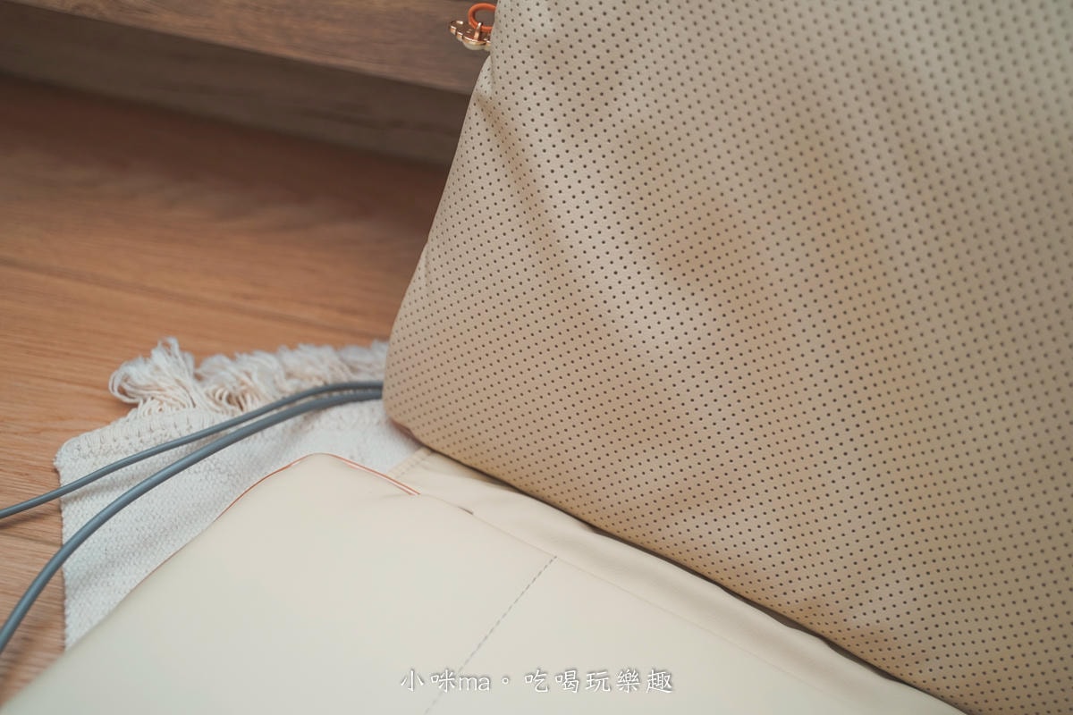 【按摩背墊推薦】3ZeBra 折折墊|輕巧好攜帶,職人按摩師帶著走,隨時隨地按摩不設限 - 第3張圖 【按摩背墊推薦】3ZeBra 折折墊|輕巧好攜帶,職人按摩師帶著走,隨時隨地按摩不設限