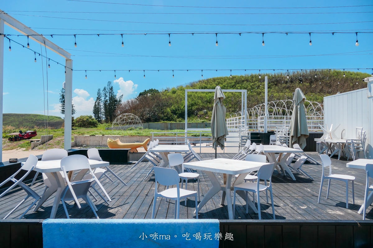 【澎湖美食】LANKA 藍卡景觀餐廳｜蒔裡沙灘旁最美的景觀餐廳，氛圍超chill，步行30秒直達海灘，還是寵物友善餐廳喔