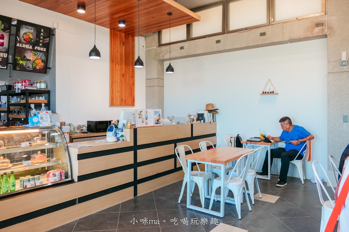 【澎湖美食】時咖啡 SHILICAFE｜推門就是大海，吹海風、喝咖啡 度假感瞬間拉滿，澎湖嵵裡沙灘旁的人氣咖啡廳