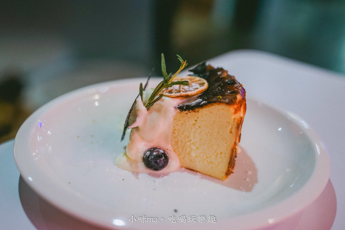 【基隆咖啡廳推薦】Yaong Caffe & Pasta|廟口附近韓系貓咪咖啡廳+巴斯克蛋糕必吃 - 第15張圖 【基隆咖啡廳推薦】Yaong Caffe & Pasta|廟口附近韓系貓咪咖啡廳+巴斯克蛋糕必吃