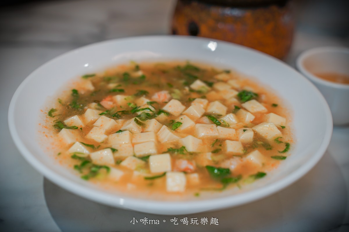 【北投明德站美食】左爺爺風味小館｜家常菜紅燒獅子頭超下飯！南洋咖哩雞、法式牛粒都必點～近捷運明德站、附停車資訊