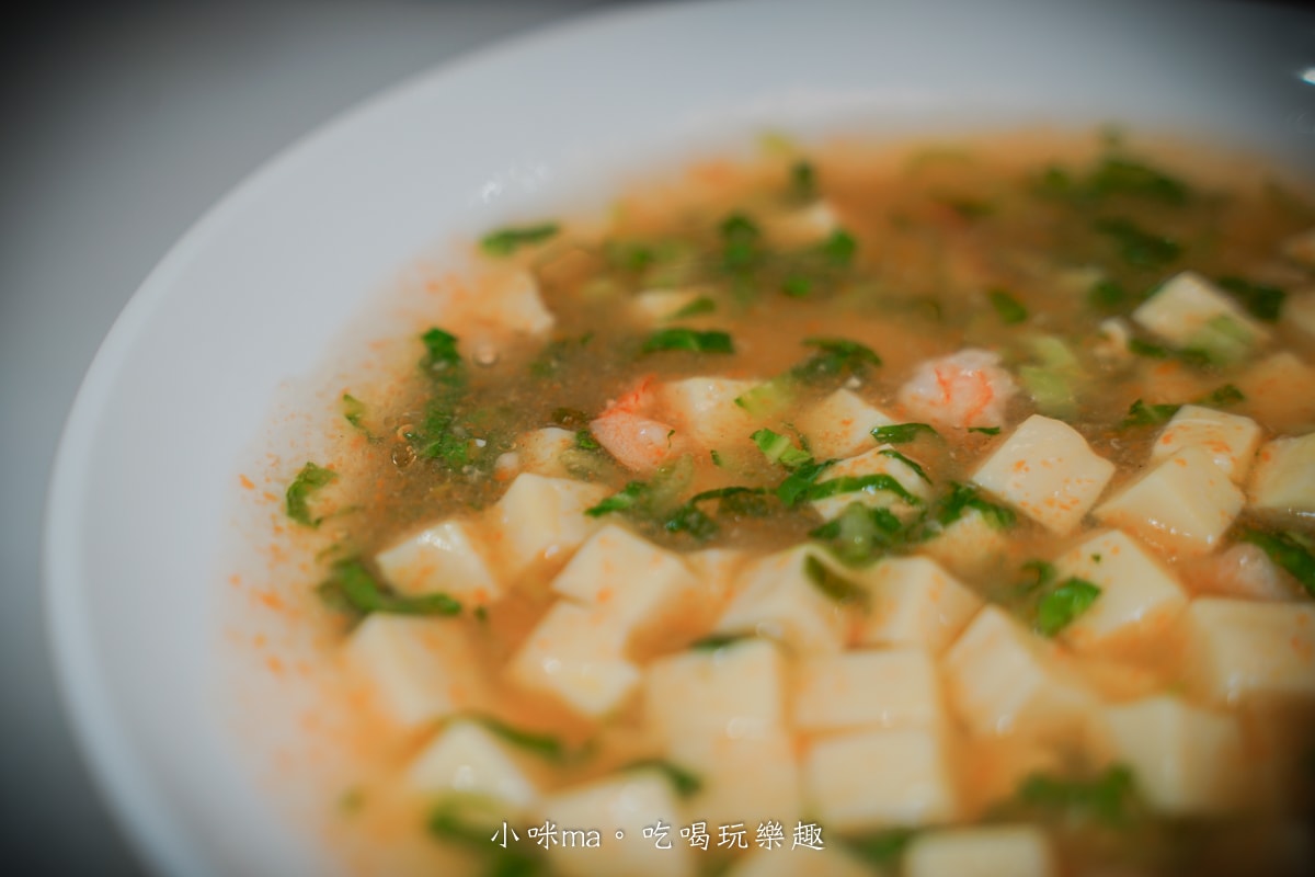 【北投明德站美食】左爺爺風味小館｜家常菜紅燒獅子頭超下飯！南洋咖哩雞、法式牛粒都必點～近捷運明德站、附停車資訊
