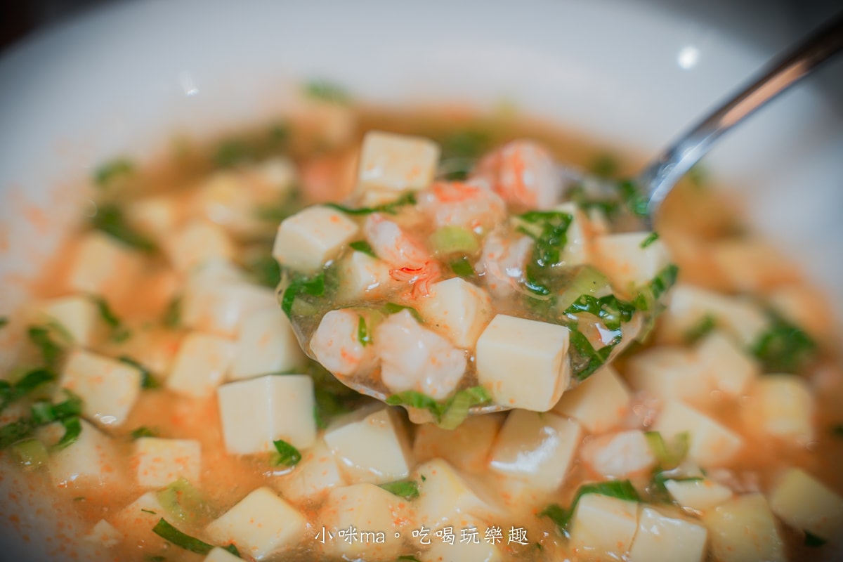 【北投明德站美食】左爺爺風味小館｜家常菜紅燒獅子頭超下飯！南洋咖哩雞、法式牛粒都必點～近捷運明德站、附停車資訊