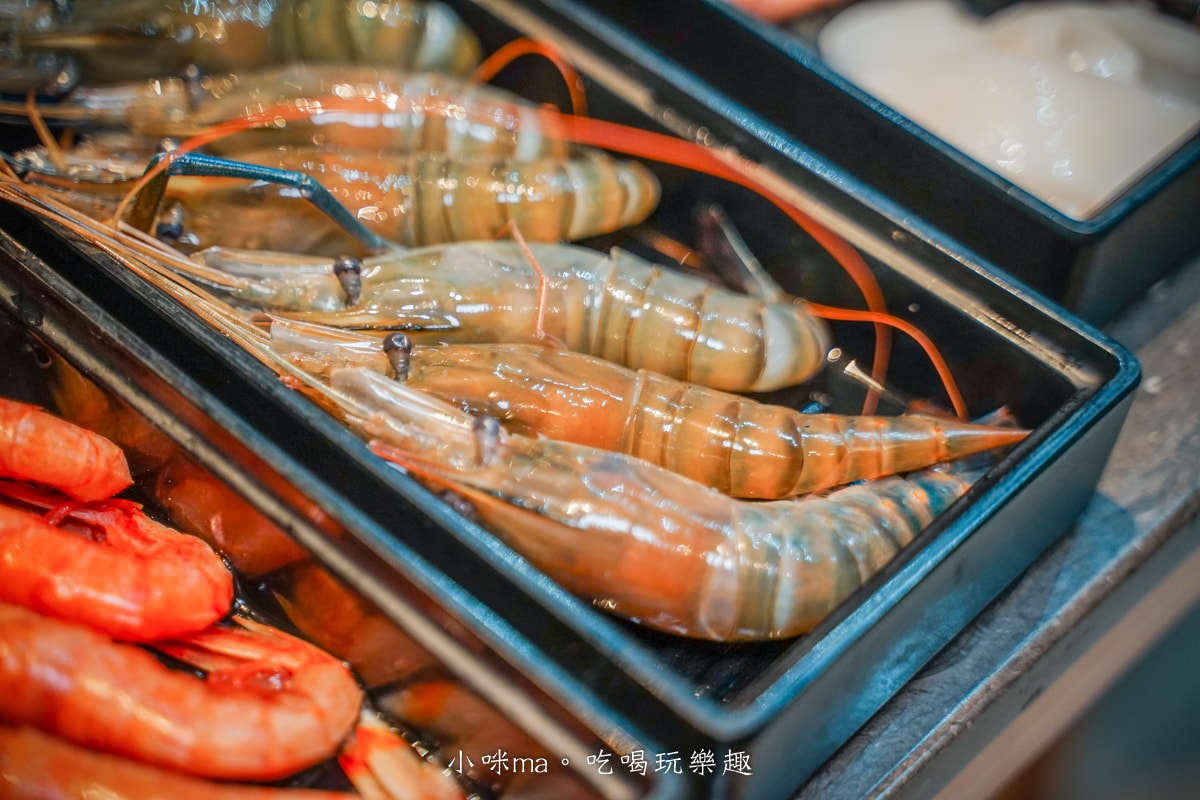 【基隆吃到飽推薦】赤富士日式無煙燒肉鍋物-基隆店|和牛、海鮮一次滿足!高CP值燒肉鍋物吃到飽太誇張! - 第53張圖 【基隆吃到飽推薦】赤富士日式無煙燒肉鍋物-基隆店|和牛、海鮮一次滿足!高CP值燒肉鍋物吃到飽太誇張!