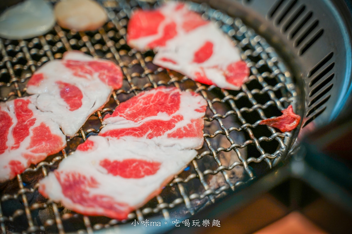 【基隆吃到飽推薦】赤富士日式無煙燒肉鍋物-基隆店|和牛、海鮮一次滿足!高CP值燒肉鍋物吃到飽太誇張! - 第36張圖 【基隆吃到飽推薦】赤富士日式無煙燒肉鍋物-基隆店|和牛、海鮮一次滿足!高CP值燒肉鍋物吃到飽太誇張!