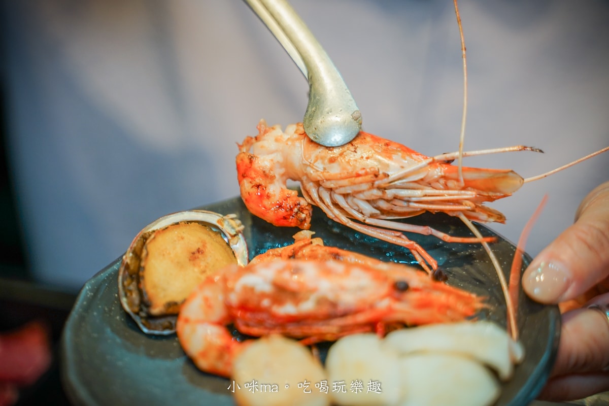 【基隆吃到飽推薦】赤富士日式無煙燒肉鍋物-基隆店|和牛、海鮮一次滿足!高CP值燒肉鍋物吃到飽太誇張! - 第56張圖 【基隆吃到飽推薦】赤富士日式無煙燒肉鍋物-基隆店|和牛、海鮮一次滿足!高CP值燒肉鍋物吃到飽太誇張!