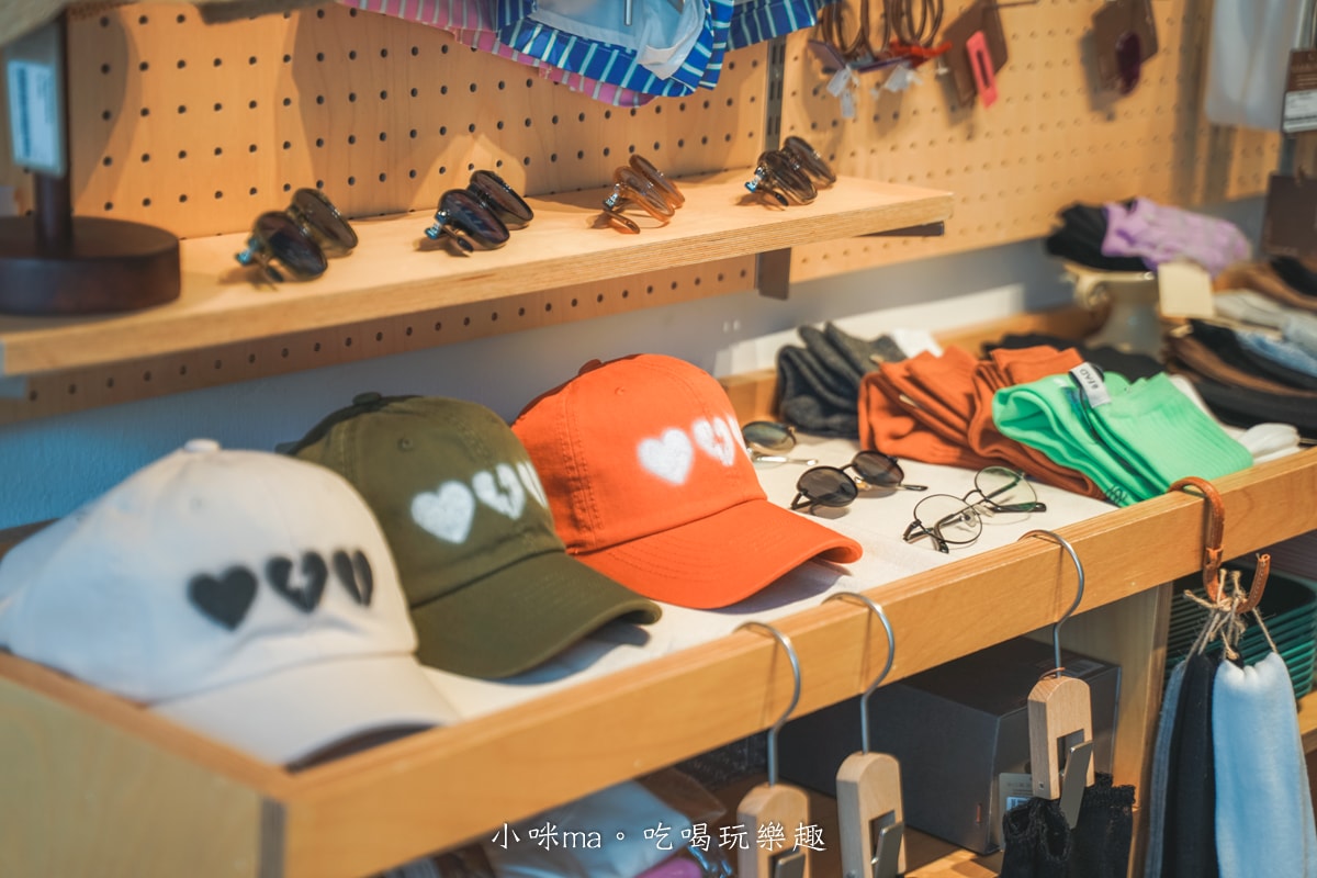 【中山站咖啡】AFAD CAFE中山選物店｜藏在二樓的韓系選物咖啡館，好拍又好逛！中山區美食