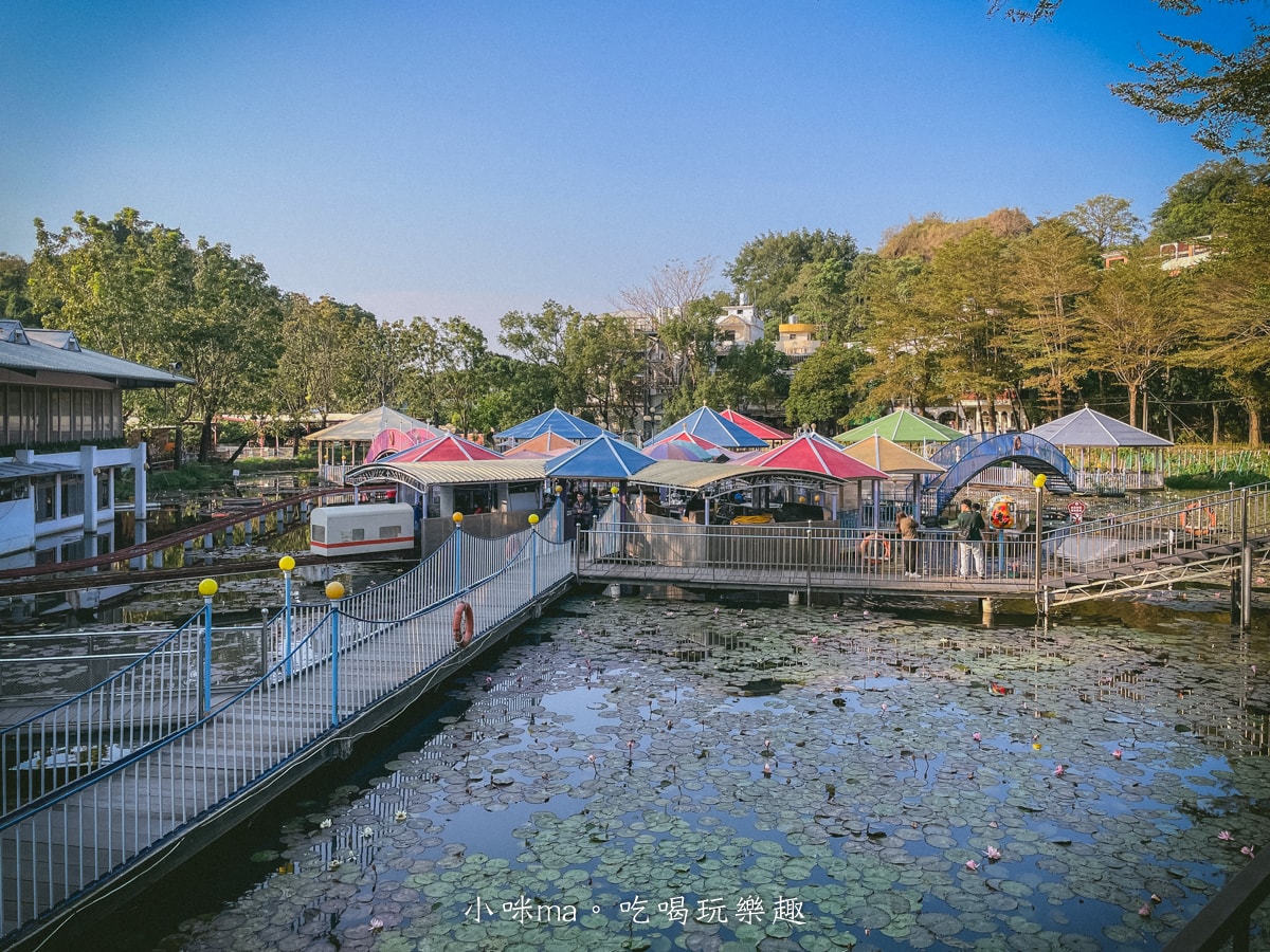 【高雄景觀餐廳推薦】翠湖水上景觀餐廳｜異國風情水上玻璃屋！高雄約會、家庭聚餐都超適合