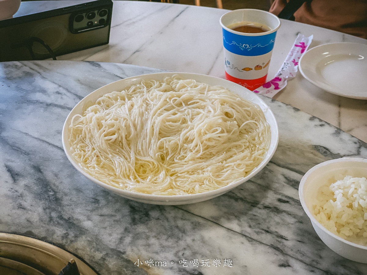 【高雄景觀餐廳推薦】翠湖水上景觀餐廳｜異國風情水上玻璃屋！高雄約會、家庭聚餐都超適合