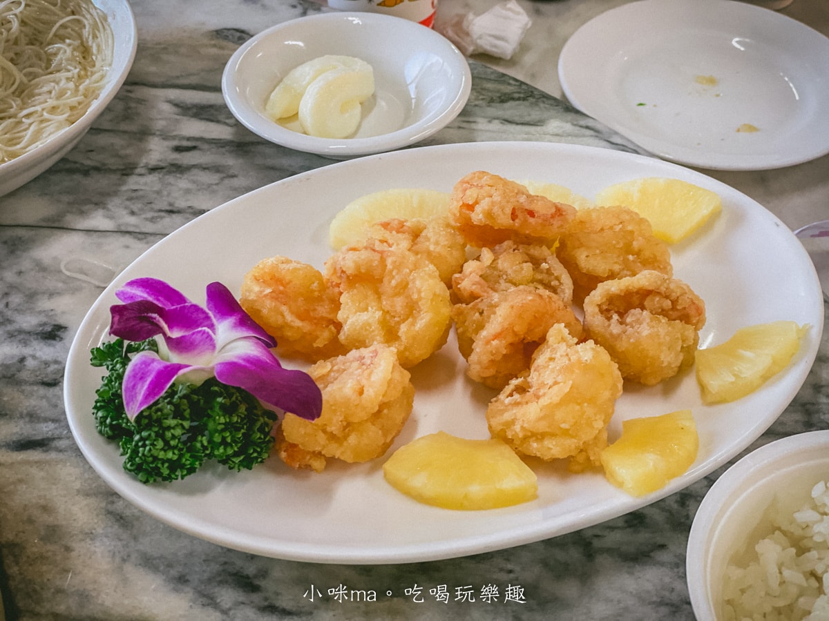 【高雄景觀餐廳推薦】翠湖水上景觀餐廳｜異國風情水上玻璃屋！高雄約會、家庭聚餐都超適合