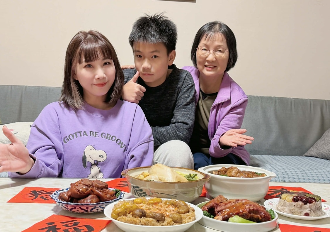 【2026年菜推薦】i3Fresh 愛上新鮮「承福滿堂團圓宴」6 菜組開箱!型男主廚吳秉承精選,媽媽輕鬆上桌過好年 - 第29張圖 【2026年菜推薦】i3Fresh 愛上新鮮「承福滿堂團圓宴」6 菜組開箱!型男主廚吳秉承精選,媽媽輕鬆上桌過好年
