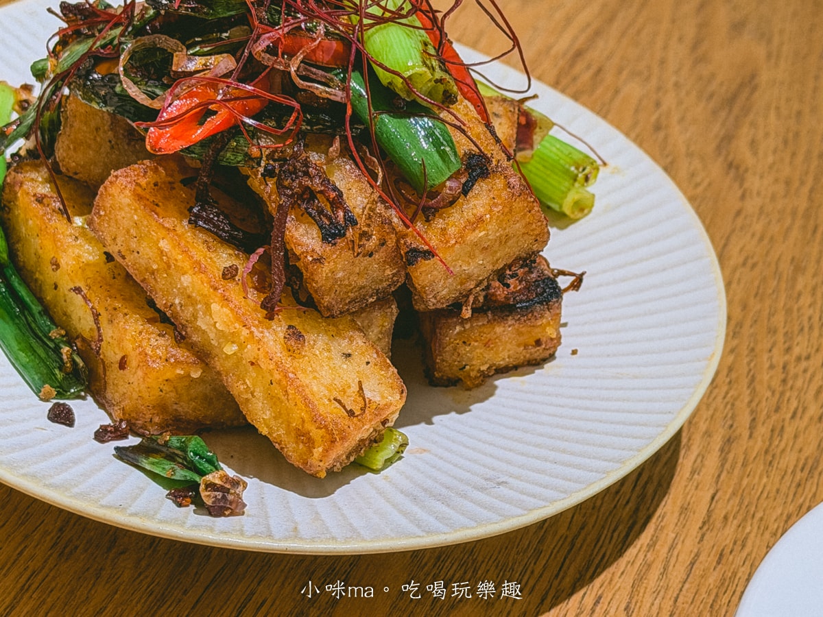 【桃園青埔美食推薦】皿皿 新中式定食料理|藏身橫山書法公園旁的極簡美學!必點金桂花梅子釀雞,享受最有儀式感的單人定食 - 第16張圖 【桃園青埔美食推薦】皿皿 新中式定食料理|藏身橫山書法公園旁的極簡美學!必點金桂花梅子釀雞,享受最有儀式感的單人定食