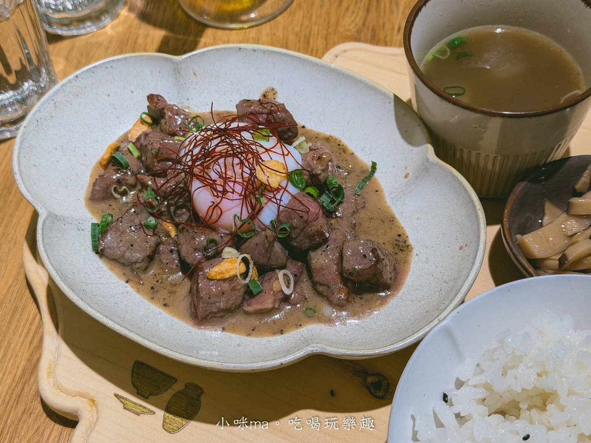 【桃園青埔美食推薦】皿皿 新中式定食料理|藏身橫山書法公園旁的極簡美學!必點金桂花梅子釀雞,享受最有儀式感的單人定食 - 第21張圖 【桃園青埔美食推薦】皿皿 新中式定食料理|藏身橫山書法公園旁的極簡美學!必點金桂花梅子釀雞,享受最有儀式感的單人定食