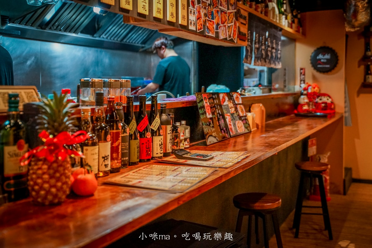 【中山林森北路居酒屋推薦】 鑫炭號居酒屋｜林森北路巷弄隱藏版美味！厚切牛舌、月見雞肉丸必點！朋友聚餐小酌超有氣氛