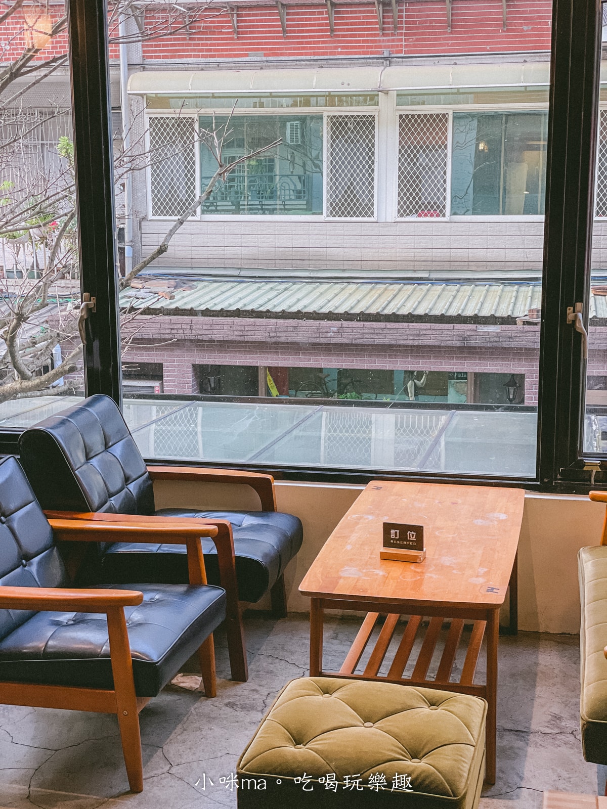 【市政府站咖啡廳】Arthere Café 上樓看看咖啡|信義區不限時咖啡廳推薦,早午餐+插座咖啡廳一坐一下午 - 第7張圖 【市政府站咖啡廳】Arthere Café 上樓看看咖啡|信義區不限時咖啡廳推薦,早午餐+插座咖啡廳一坐一下午