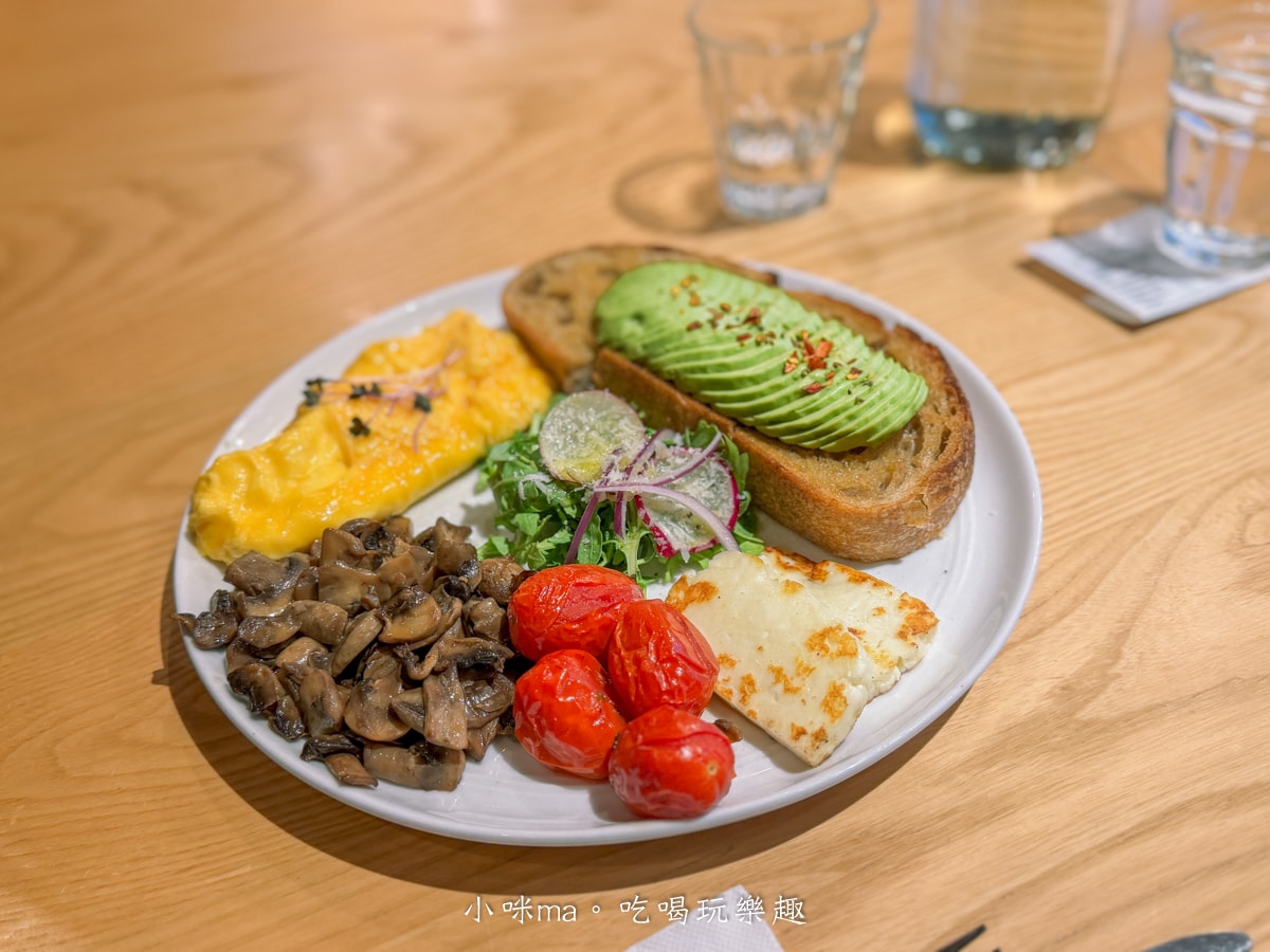 【民生社區早午餐】The Antipodean 富錦店|隱身綠意巷弄的澳式精品咖啡,必點大份量經典早餐盤與酪梨吐司,一秒飛澳洲的慵懶 Brunch 儀式感! - 第10張圖 【民生社區早午餐】The Antipodean 富錦店|隱身綠意巷弄的澳式精品咖啡,必點大份量經典早餐盤與酪梨吐司,一秒飛澳洲的慵懶 Brunch 儀式感!