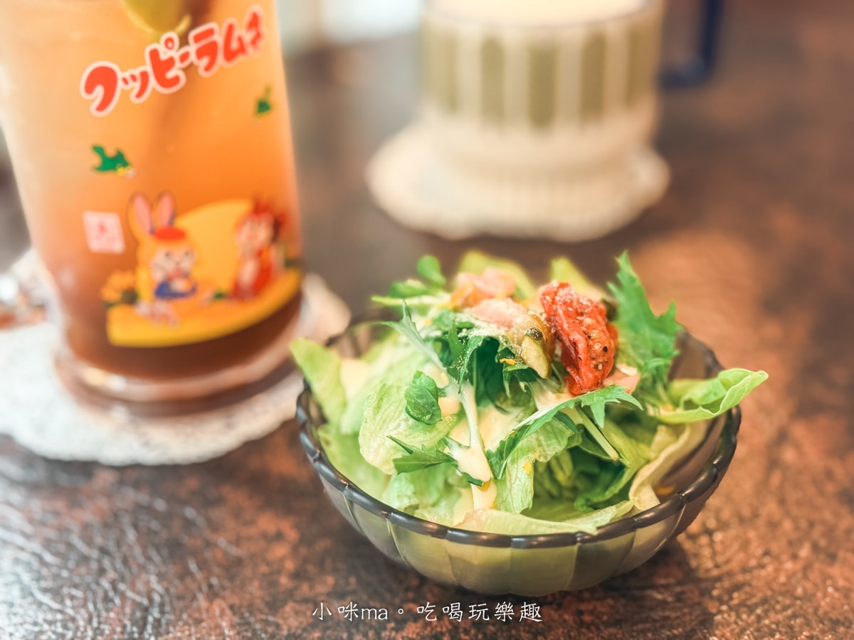 【公館美食】炭波波喫茶|昭和復古咖啡廳爆紅!漢堡排咖哩、布丁必吃,台電大樓下午茶推薦 - 第17張圖 【公館美食】炭波波喫茶|昭和復古咖啡廳爆紅!漢堡排咖哩、布丁必吃,台電大樓下午茶推薦
