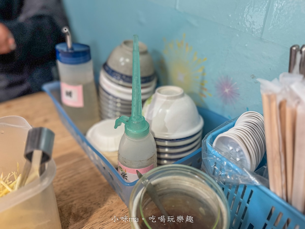 【台南美食】西羅殿牛肉湯|米其林必比登推薦!點湯就送「黑金肉燥飯」太狂了~粉嫩溫體牛清甜入魂,內行老饕必排這間! - 第9張圖 【台南美食】西羅殿牛肉湯|米其林必比登推薦!點湯就送「黑金肉燥飯」太狂了~粉嫩溫體牛清甜入魂,內行老饕必排這間!