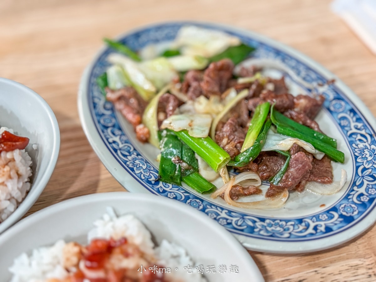 【台南美食】西羅殿牛肉湯|米其林必比登推薦!點湯就送「黑金肉燥飯」太狂了~粉嫩溫體牛清甜入魂,內行老饕必排這間! - 第18張圖 【台南美食】西羅殿牛肉湯|米其林必比登推薦!點湯就送「黑金肉燥飯」太狂了~粉嫩溫體牛清甜入魂,內行老饕必排這間!