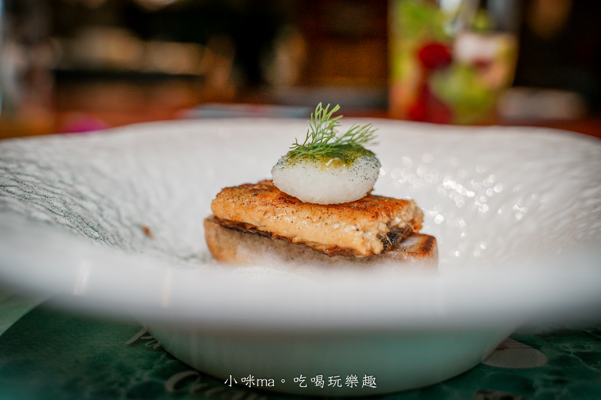 【台北鐵板燒推薦】KameKona 夏威夷鐵板燒(逸仙店)｜ 隱身東區巷弄的南國渡假風饗宴！現撈活龍蝦、超狂火焰特技秀，店員現場高歌慶生，約會聚餐、紀念日儀式感首選！