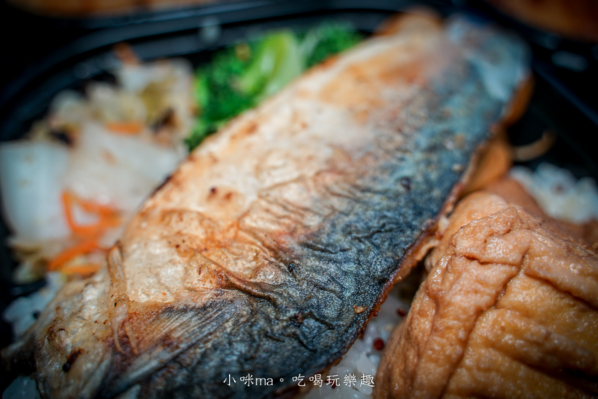 【桃園美食】米食bento|隱身同安黃昏市場的超人氣神級便當!現點現做11款手作美味,藝文特區外帶便當推薦(附線上點餐、外送資訊) - 第20張圖 【桃園美食】米食bento|隱身同安黃昏市場的超人氣神級便當!現點現做11款手作美味,藝文特區外帶便當推薦(附線上點餐、外送資訊)